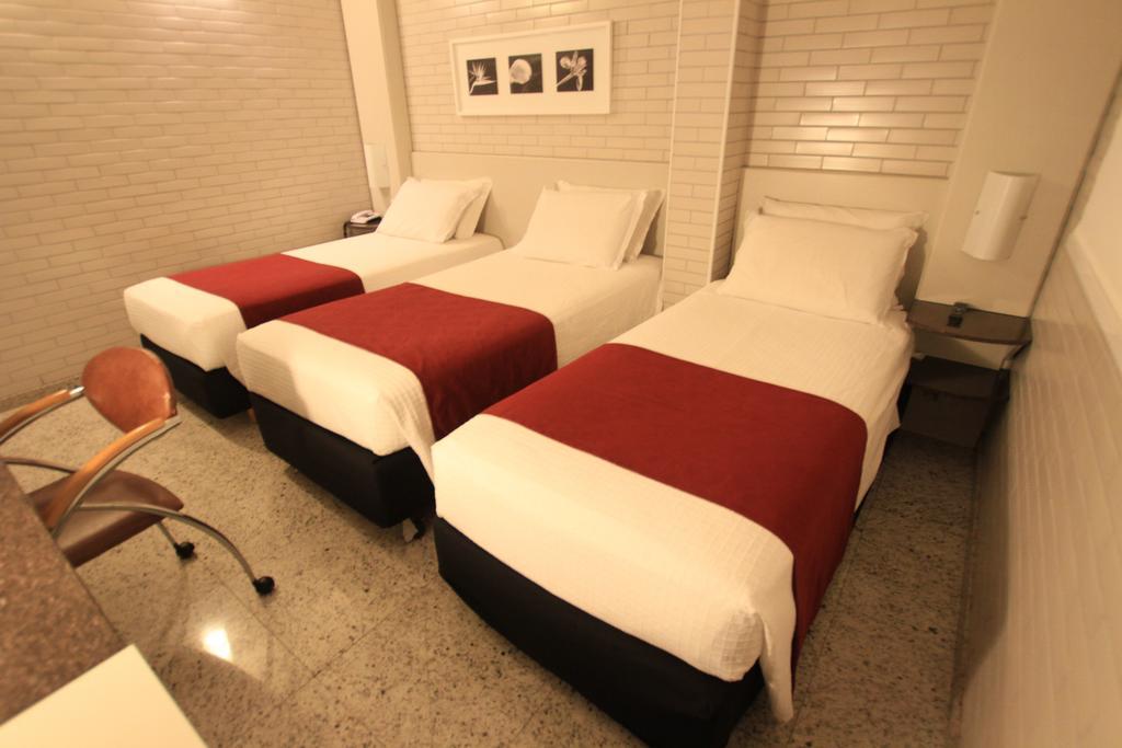 Hotel Confiance Batel Curitiba Habitación foto